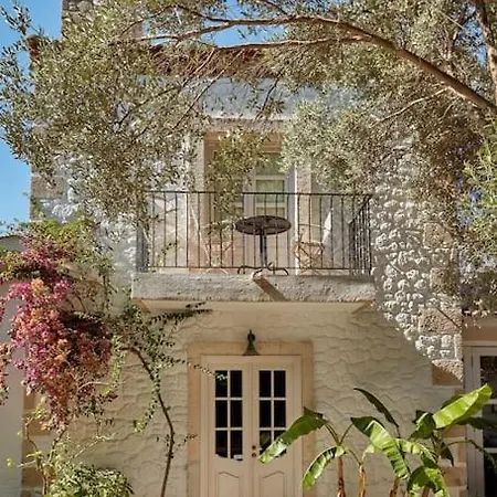 וילה Luxurious With Pool In The Center Of Alacati *