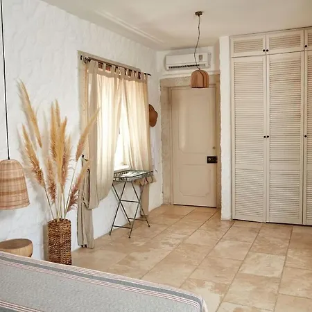 Villa Luxurious With Pool In The Center Of Alacati *