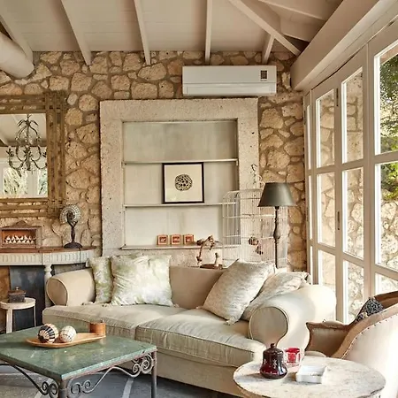 וילה Luxurious With Pool In The Center Of Alacati